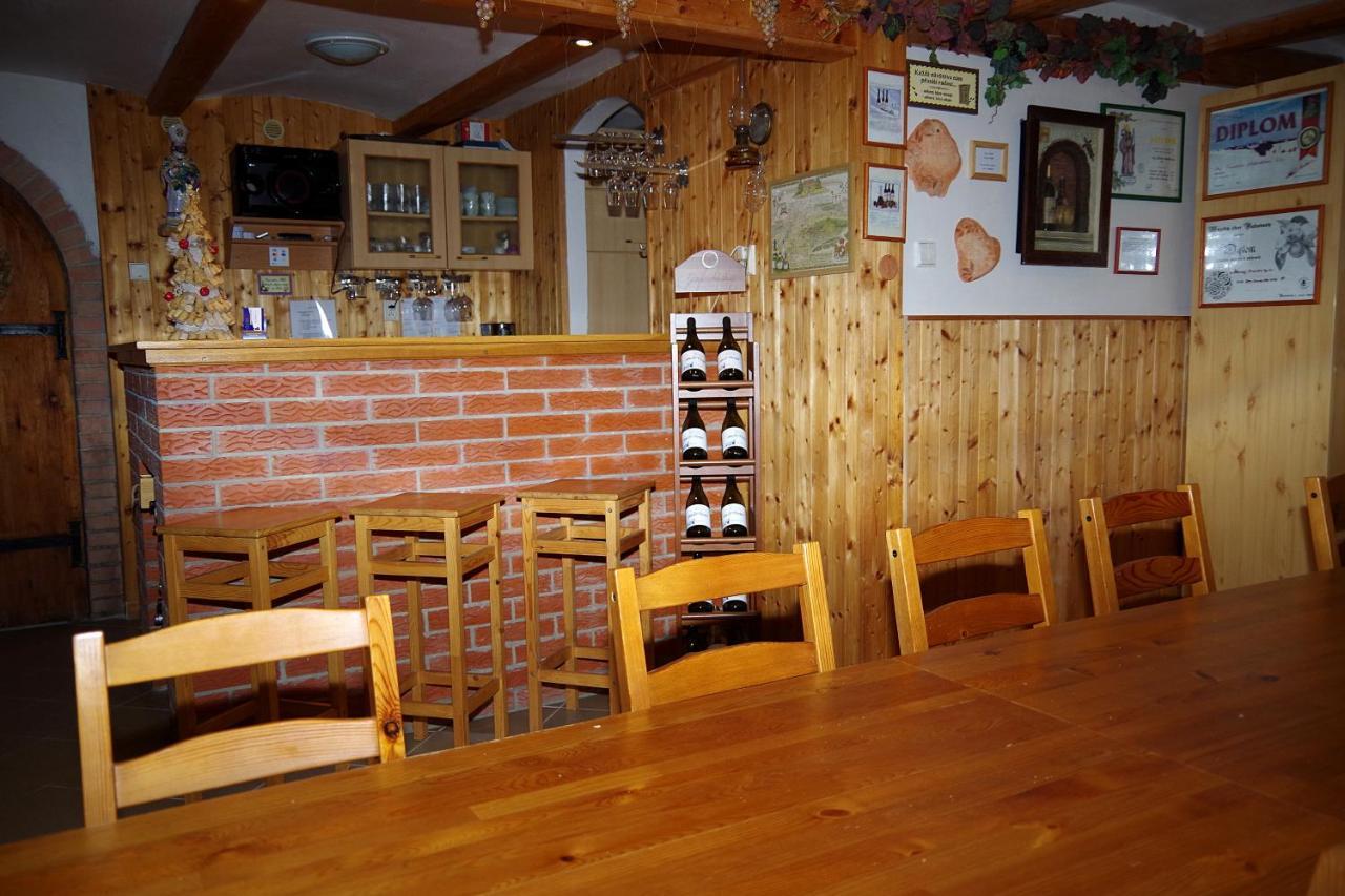 Apartamento Sklep U Veselych Mutěnice Exterior foto